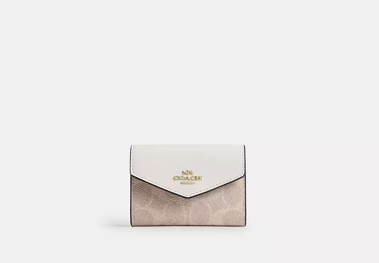 COACH Outlet 下殺 3 折，優惠價差高達 NT$5400 1