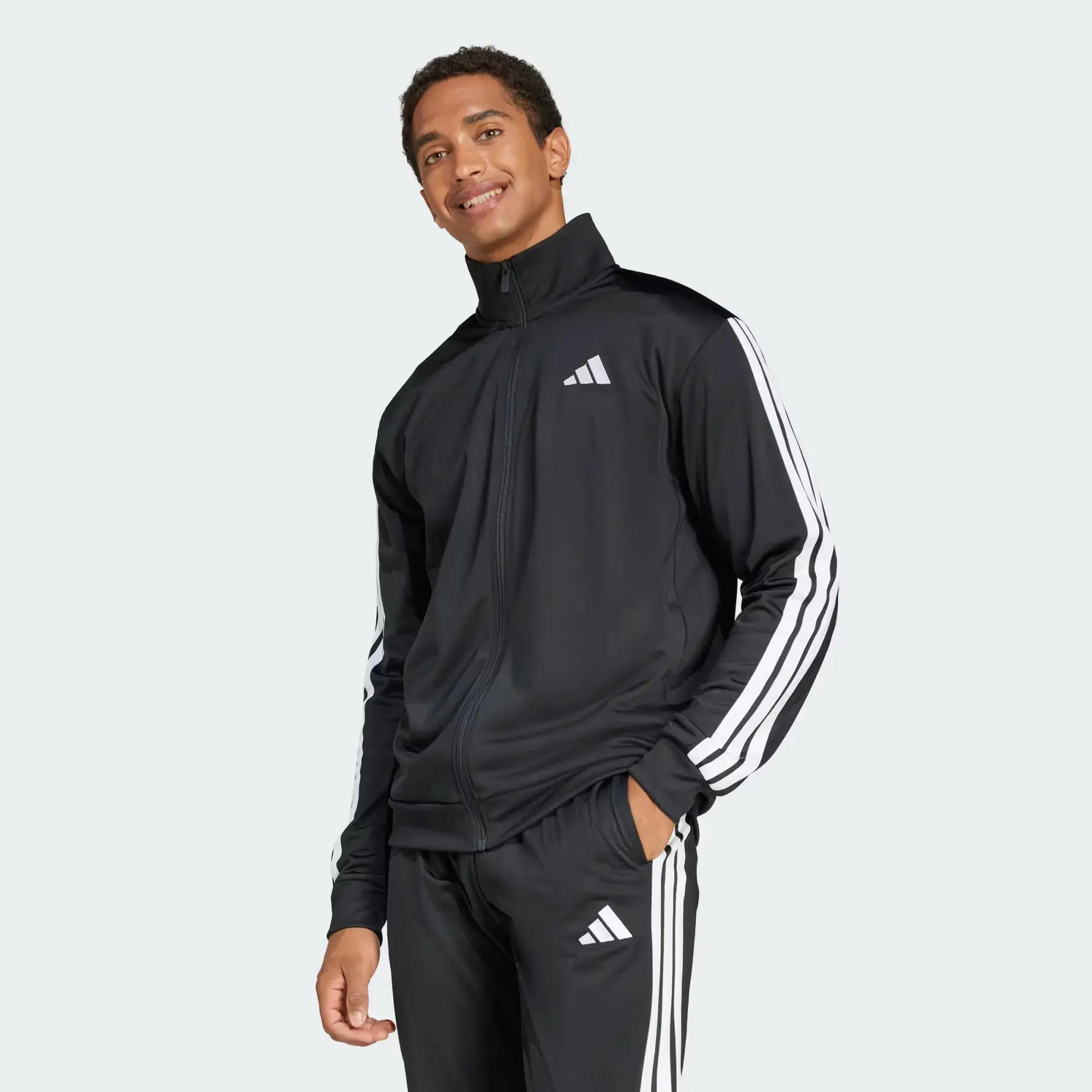 Adidas 會員獨家優惠 8 折起,找 iSALE 享限定折扣 11 Adidas 會員獨家優惠 8 折起,找 iSALE 享限定折扣 2